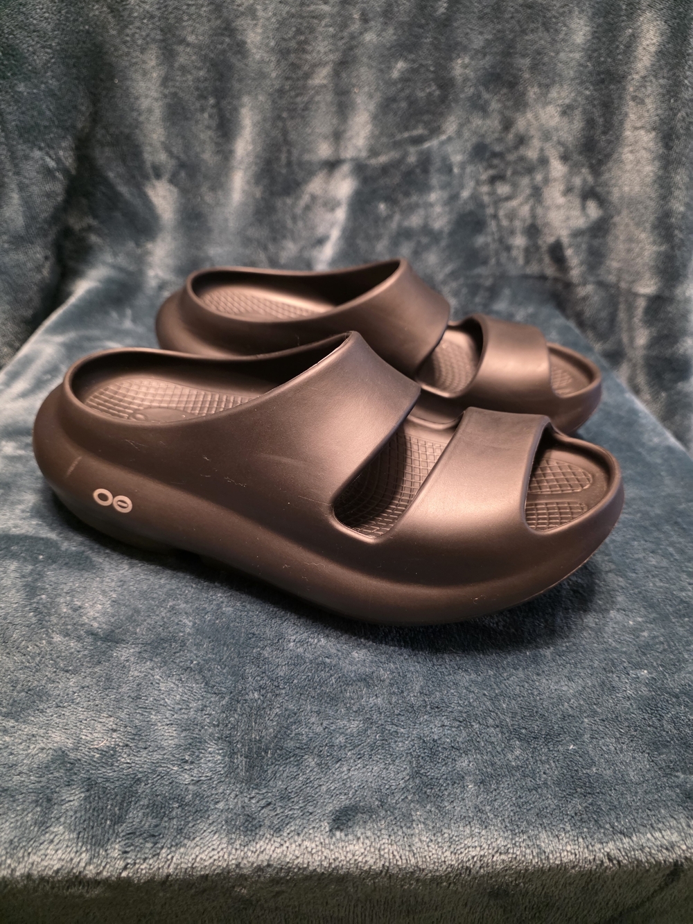 OOFOS Black Slide Sandals with Dual-Strap Comfort for Women